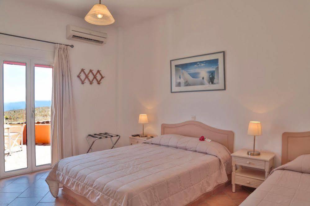 Pension The Flower Foinikia  Экстерьер фото
